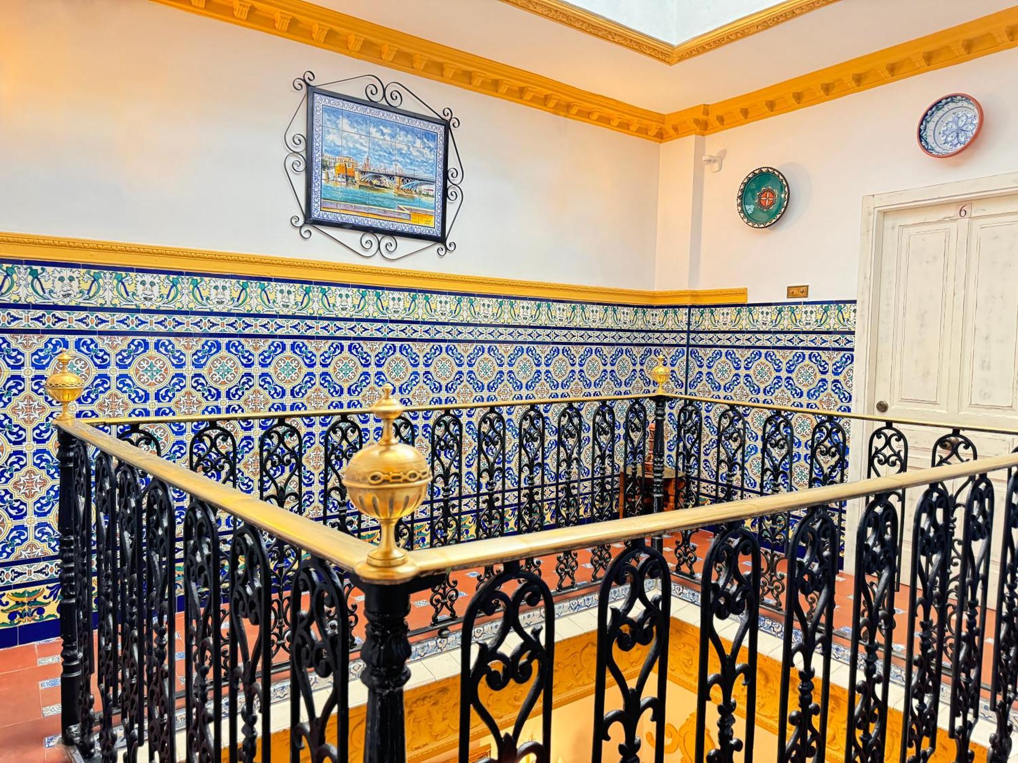 Palace House Hercules - Apartments Севілья Екстер'єр фото