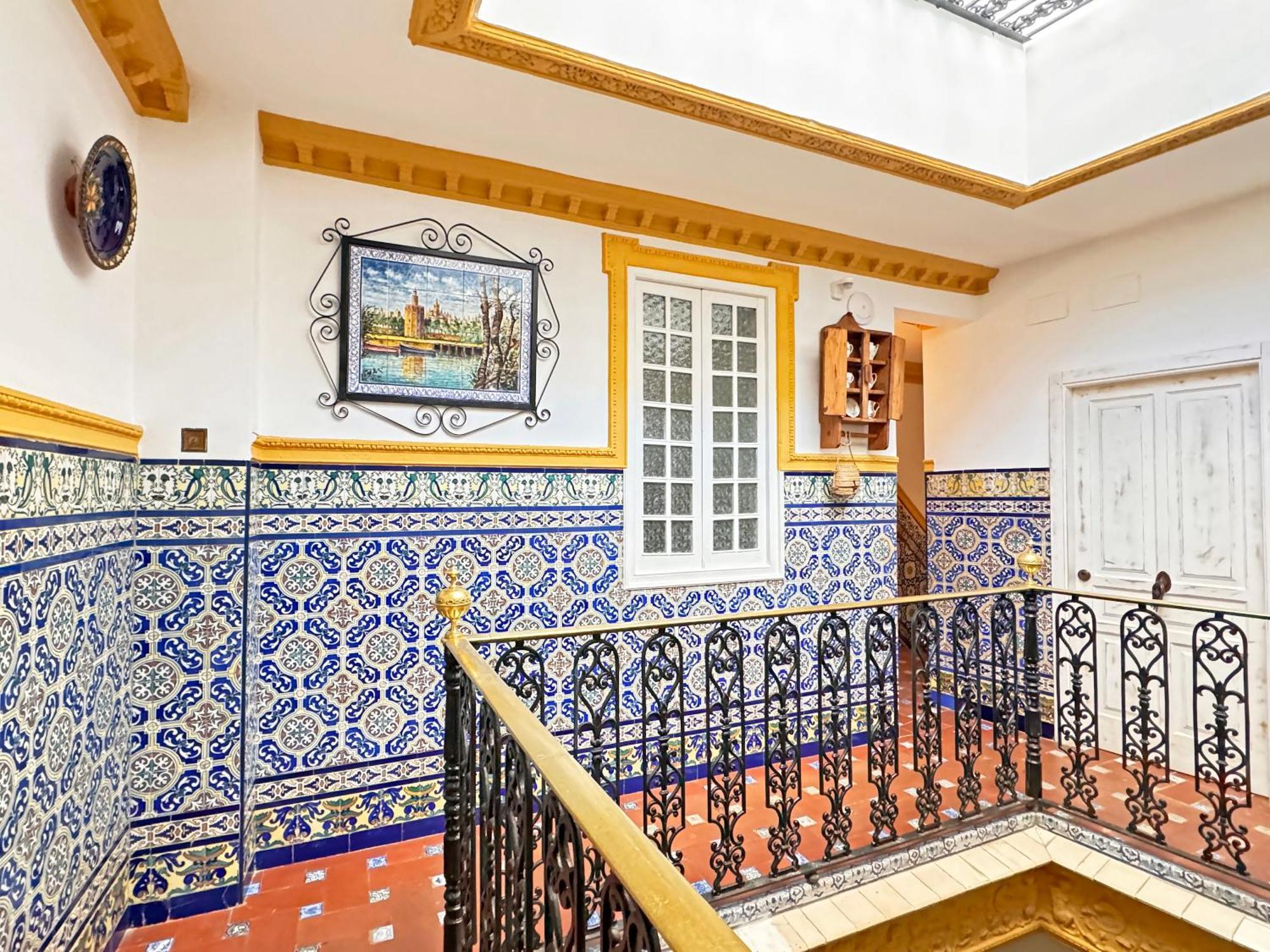 Palace House Hercules - Apartments Севілья Екстер'єр фото