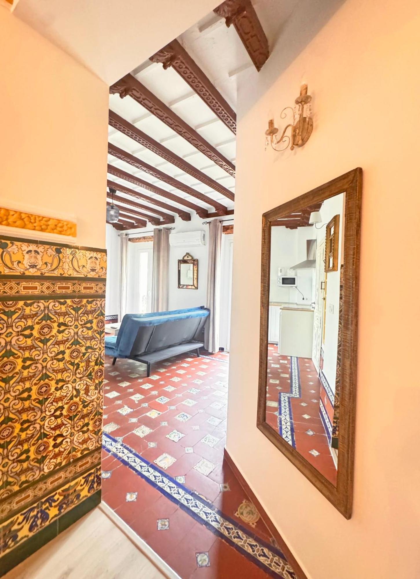 Palace House Hercules - Apartments Севілья Екстер'єр фото